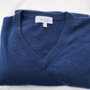 Neumann Marcus men’s cashmere sweater